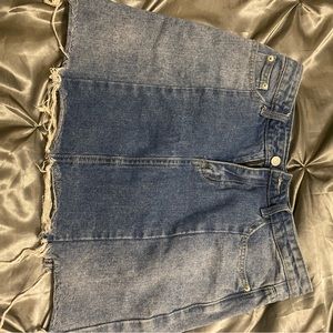 En Creme denim skirt  size L